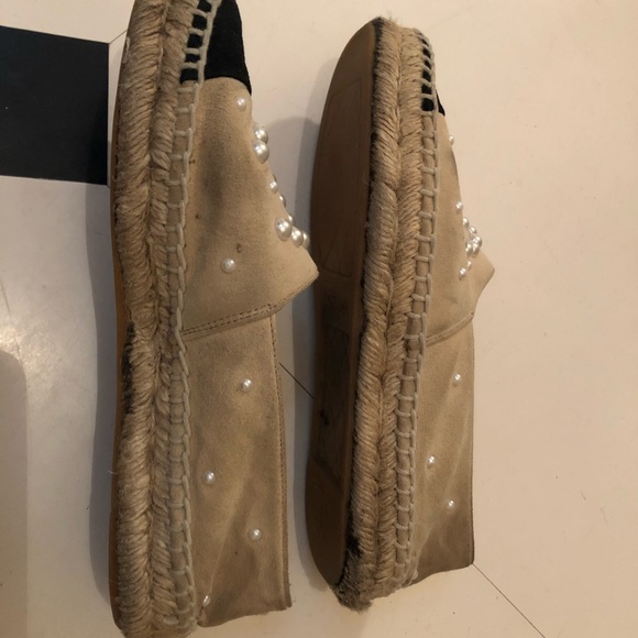 Chanel Suede Peal Espadrille - Picture 5 of 8